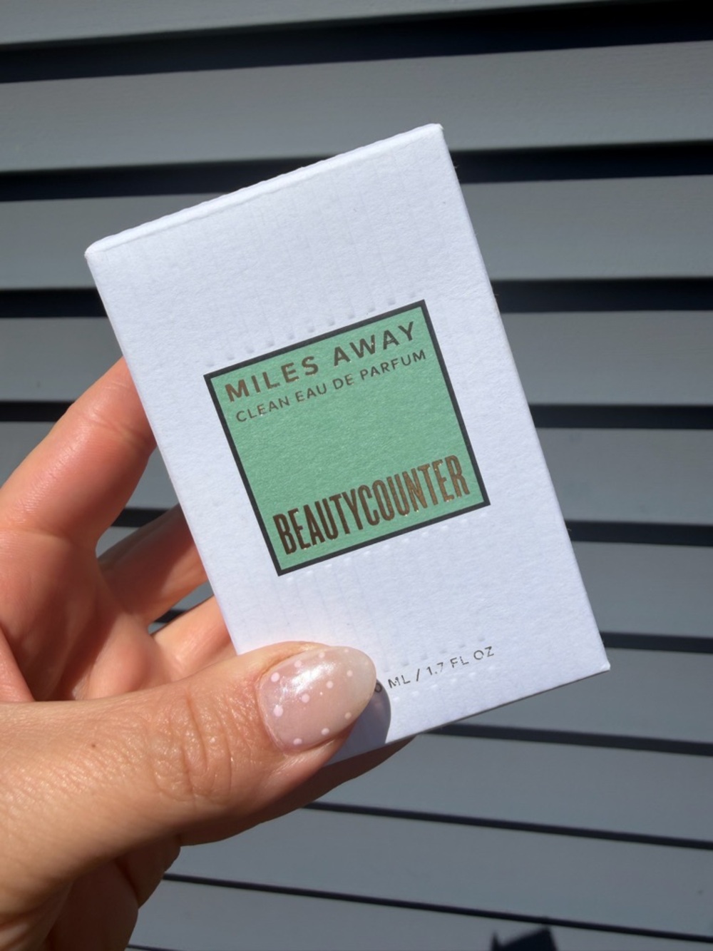 Beautycounter Miles Away Clean Eau de Parfum - White & Mint Green